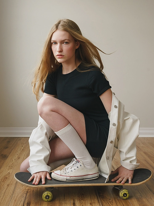 Editorial-skater-girl